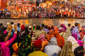 Home Thousands Visit Kachhla Ghat for Ganga Worship